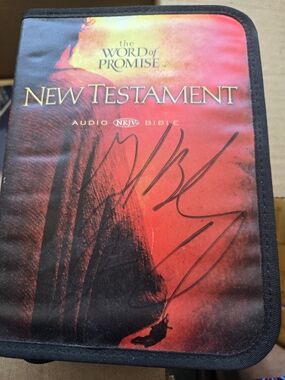 The Word of Promise New Testament Audio CD Set - Red/Black Zip Case. Autographed